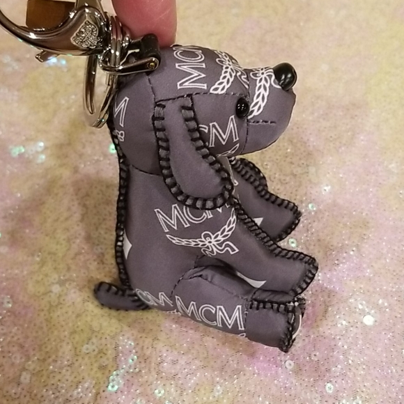 MCM Puppy Dog Keychain - Picture 6 of 11